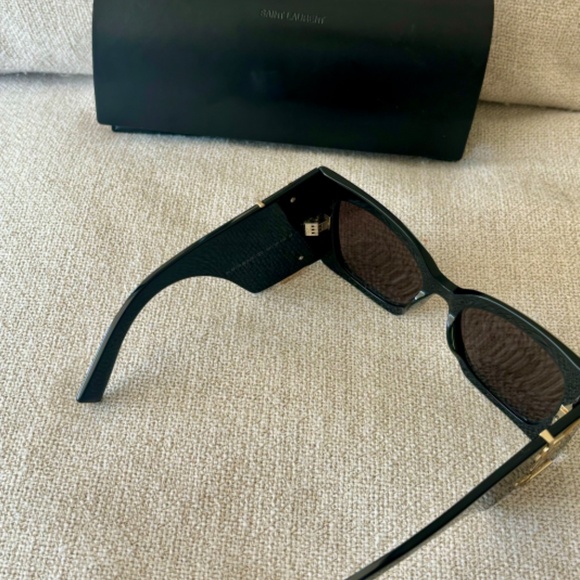 YSL-Saint Laurent Sunglasses- Black - Picture 6 of 16